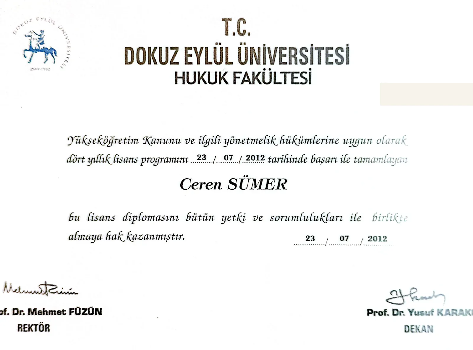 Av. Ceren Sümer Cilli’nin Dokuz Eylül Üniversitesi Hukuk Fakültesi lisans diploması